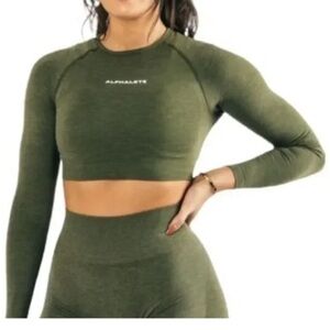 Alphalete Amplify Long Sleeve ( Reserved for pengwn )
